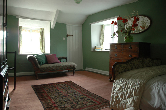 Cottage bedroom